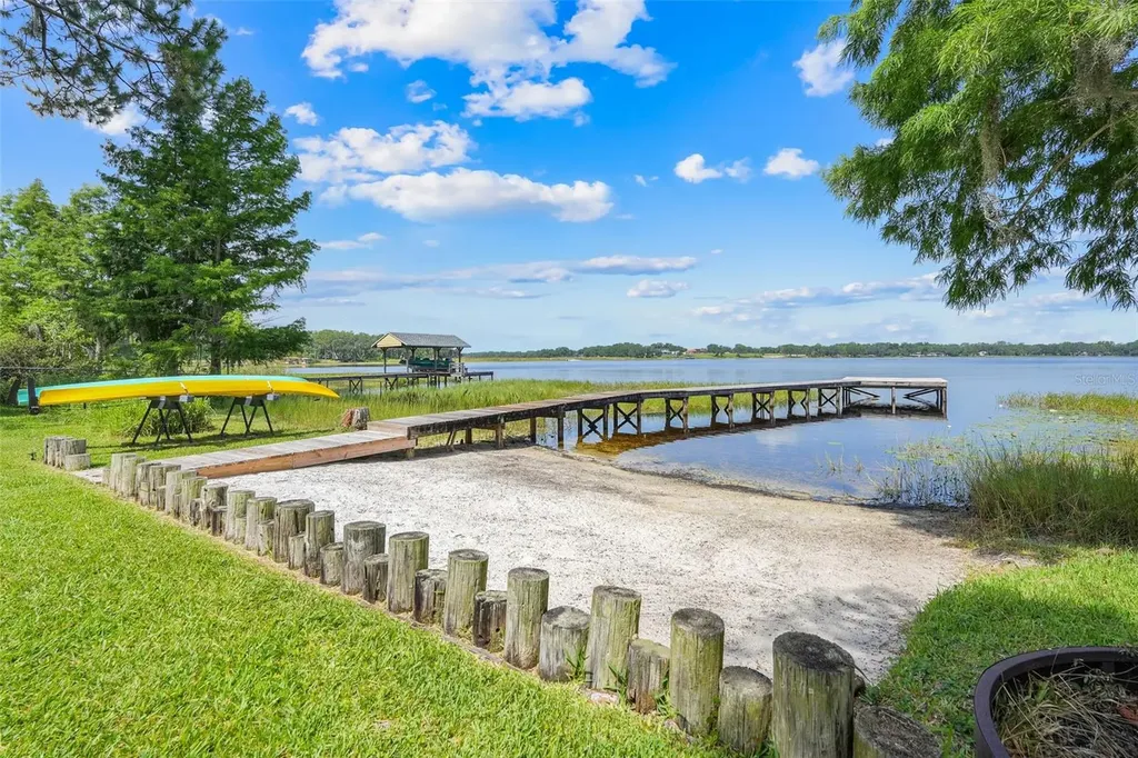 18233 Rose Street Groveland FL 34736