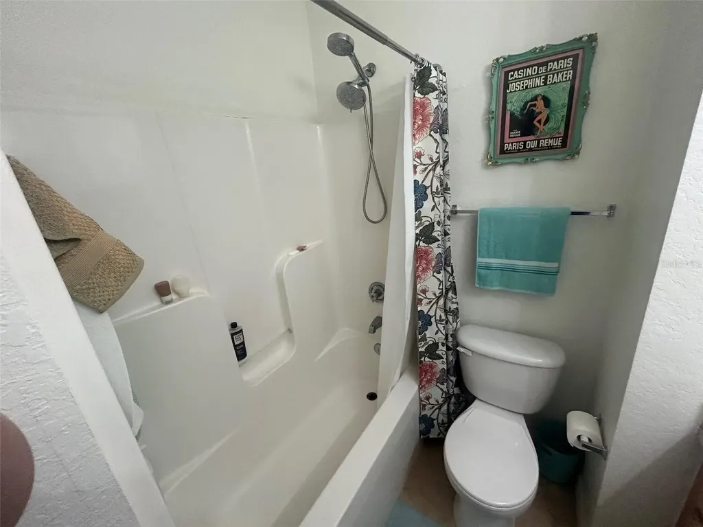 621 SW 10th Street Gainesville FL 32601
