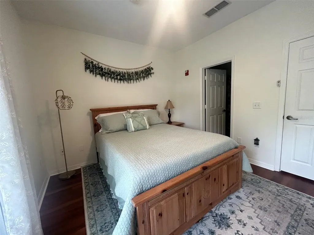 621 SW 10th Street Gainesville FL 32601