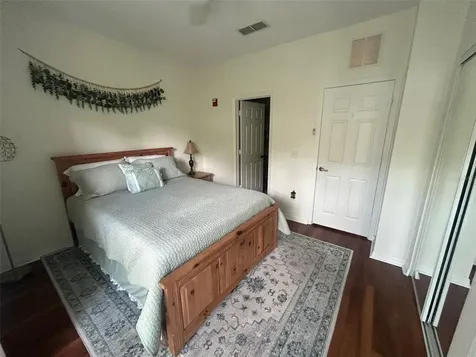 621 SW 10th Street Gainesville FL 32601