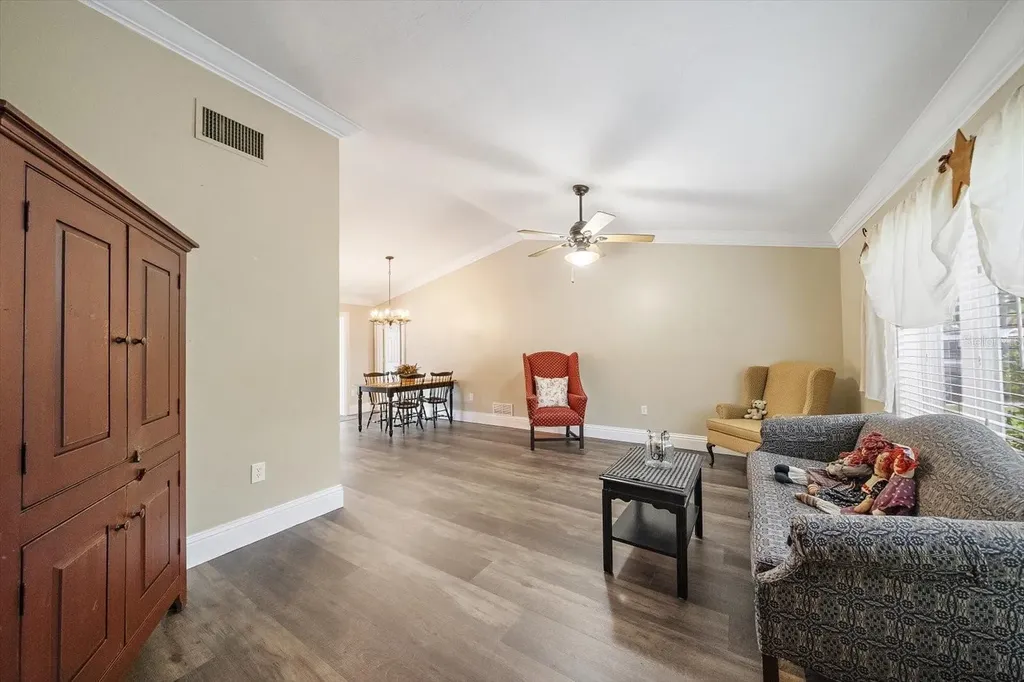 4378 Meadowland Circle Sarasota FL 34233