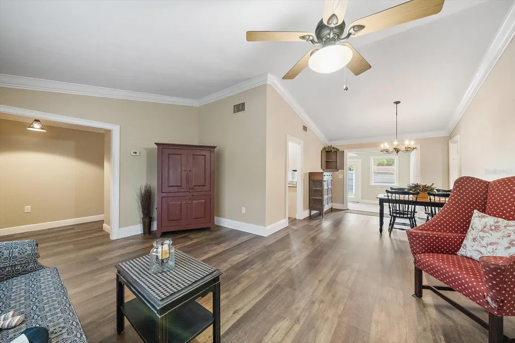 4378 Meadowland Circle Sarasota FL 34233