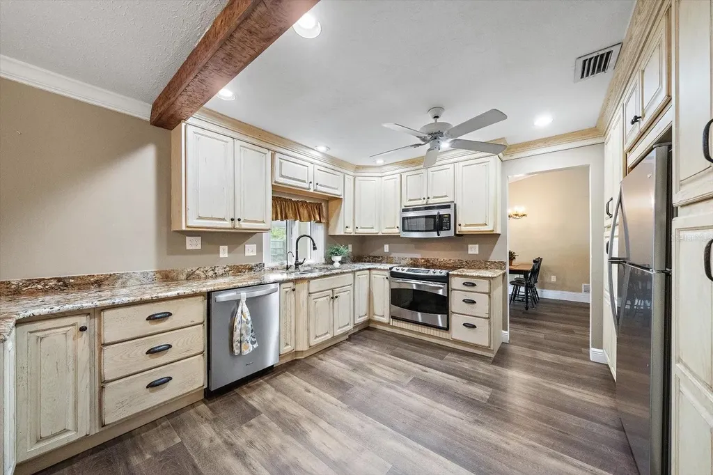 4378 Meadowland Circle Sarasota FL 34233