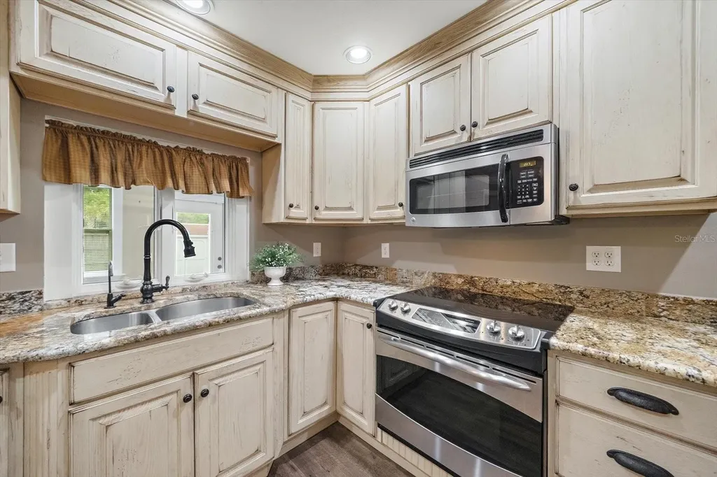 4378 Meadowland Circle Sarasota FL 34233