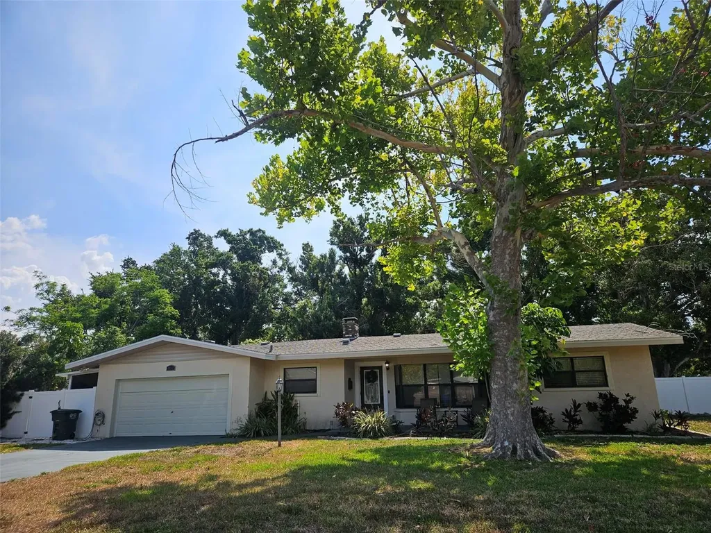 1417 27th Street W Bradenton FL 34205