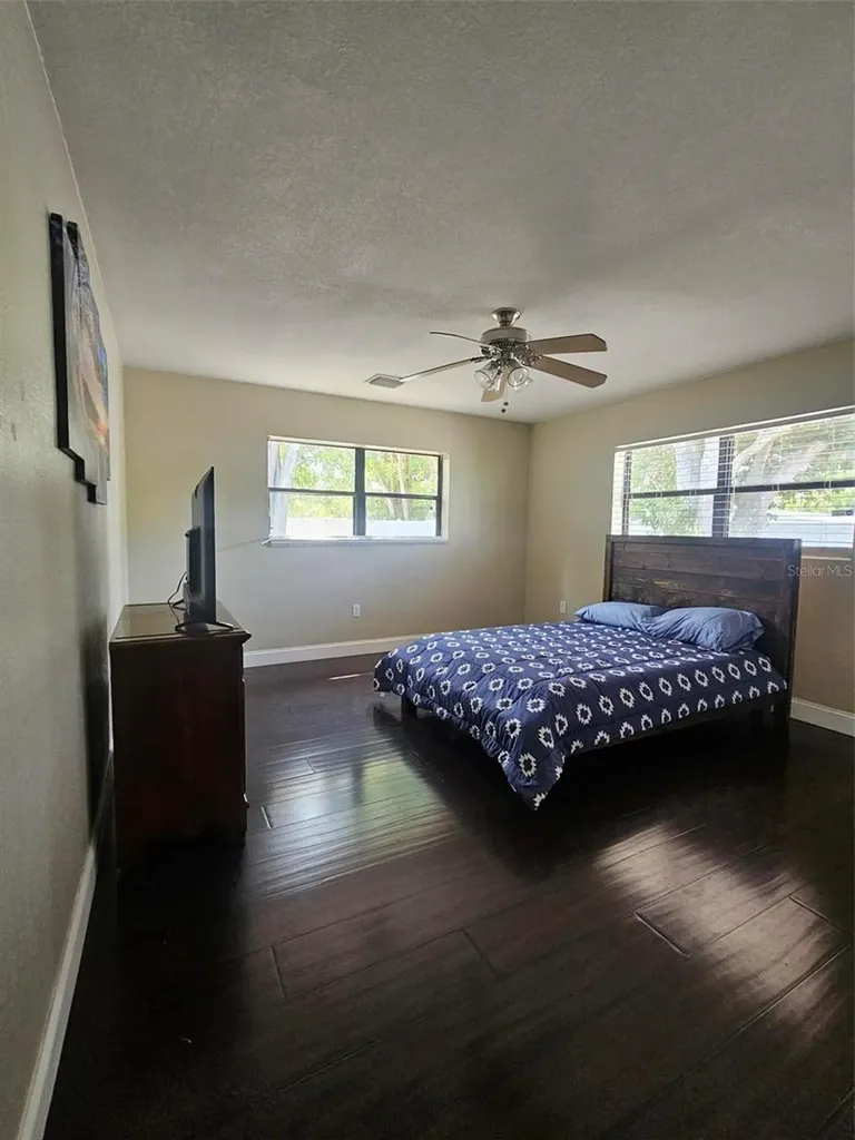 1417 27th Street W Bradenton FL 34205