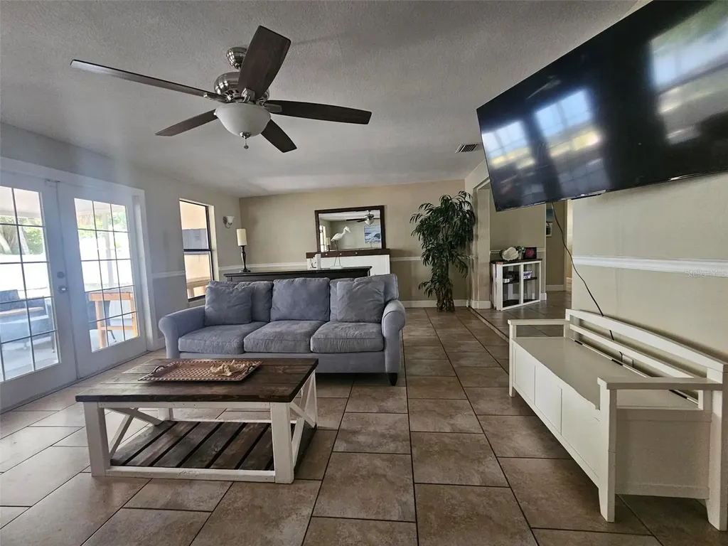 1417 27th Street W Bradenton FL 34205