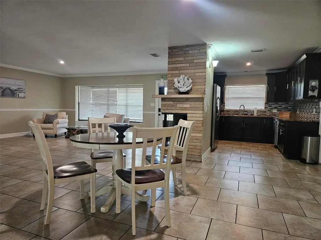 1417 27th Street W Bradenton FL 34205