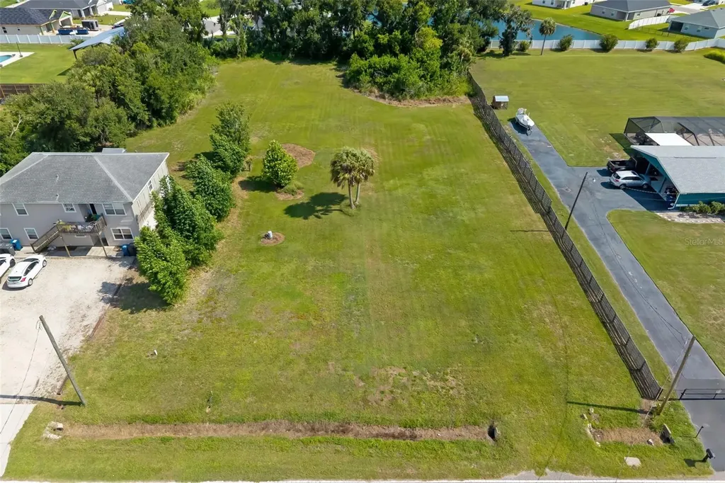 2612 61st Street E Palmetto FL 34221