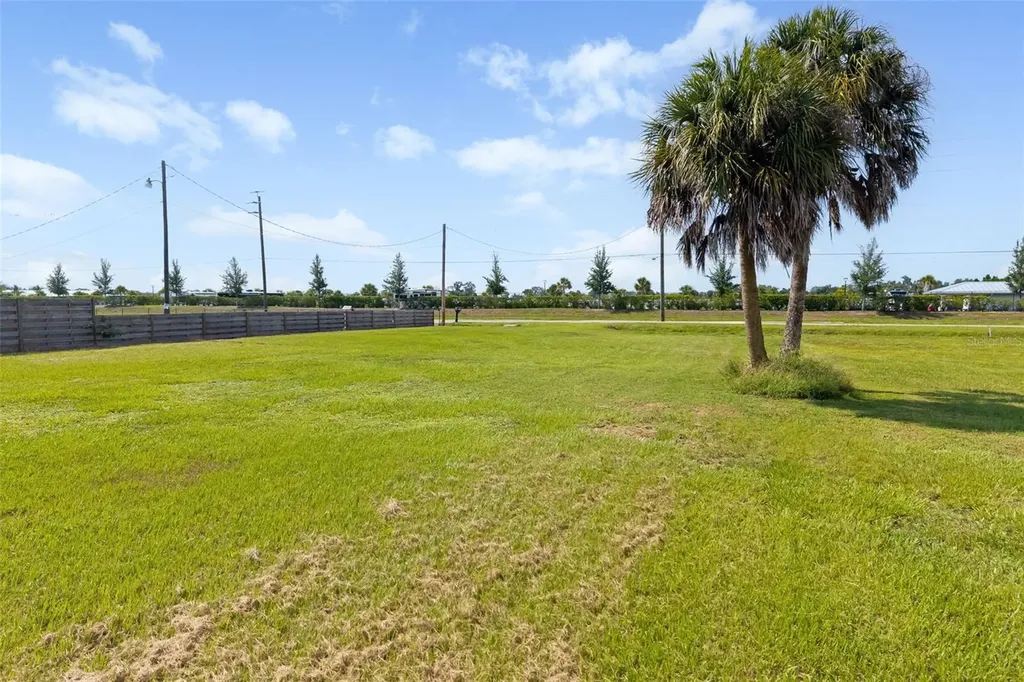 2612 61st Street E Palmetto FL 34221