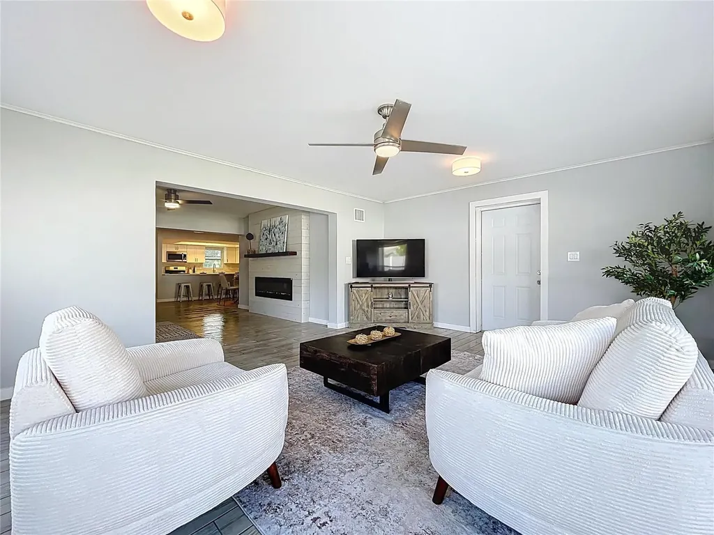 7960 2nd Street N St Petersburg FL 33702