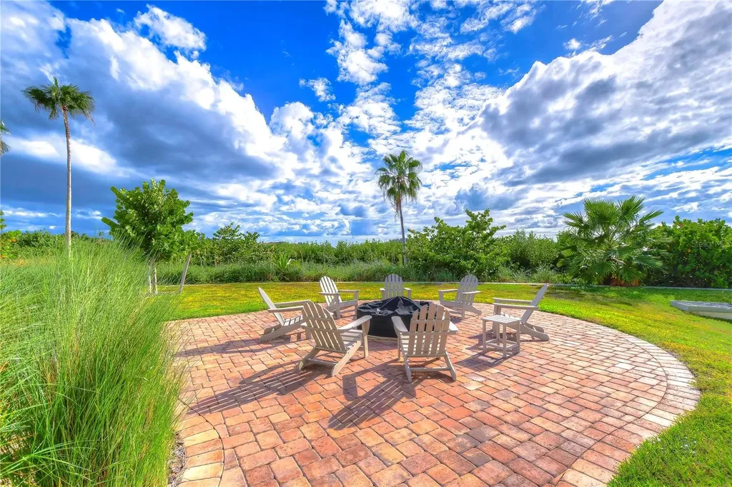 795 Collany Road Tierra Verde FL 33715