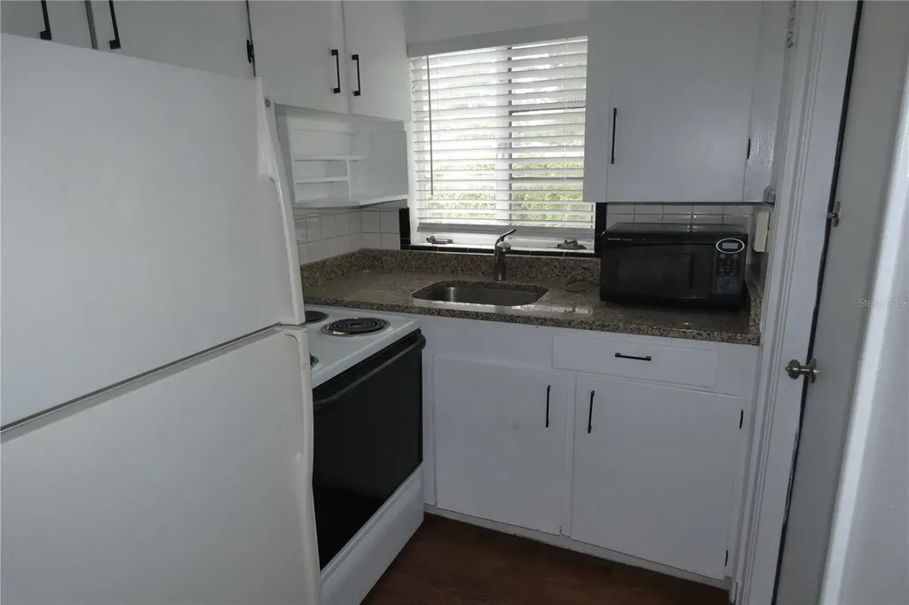 2567 15th Avenue N St Petersburg FL 33713