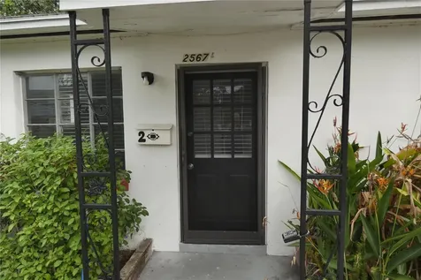 2567 15th Avenue N St Petersburg FL 33713
