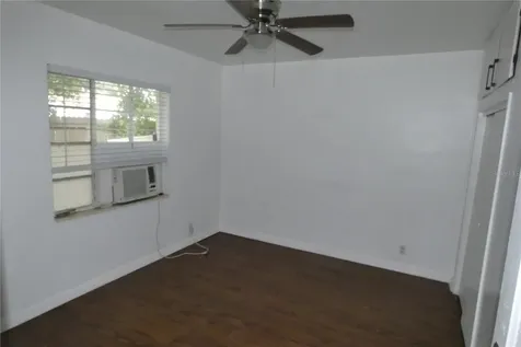 2567 15th Avenue N St Petersburg FL 33713