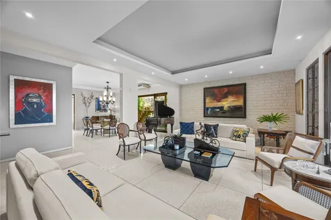 1841 Begonia St, Santa Maria San Juan PR 00927