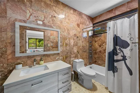 1841 Begonia St, Santa Maria San Juan PR 00927