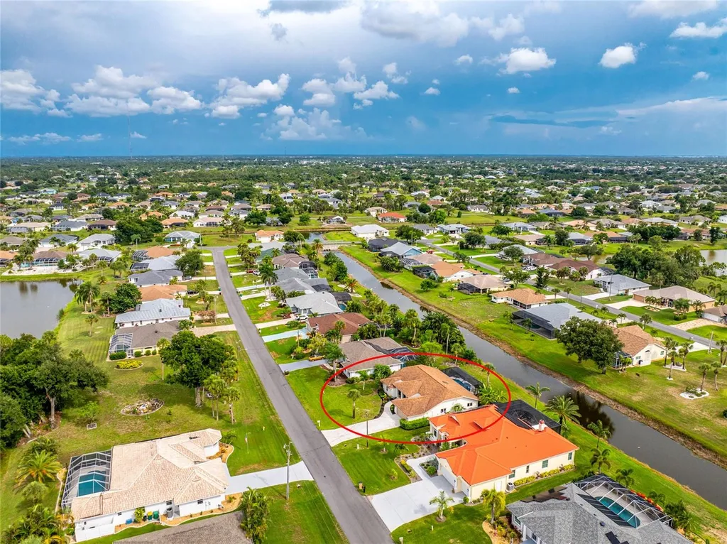 17 Sportsman Lane Rotonda West FL 33947
