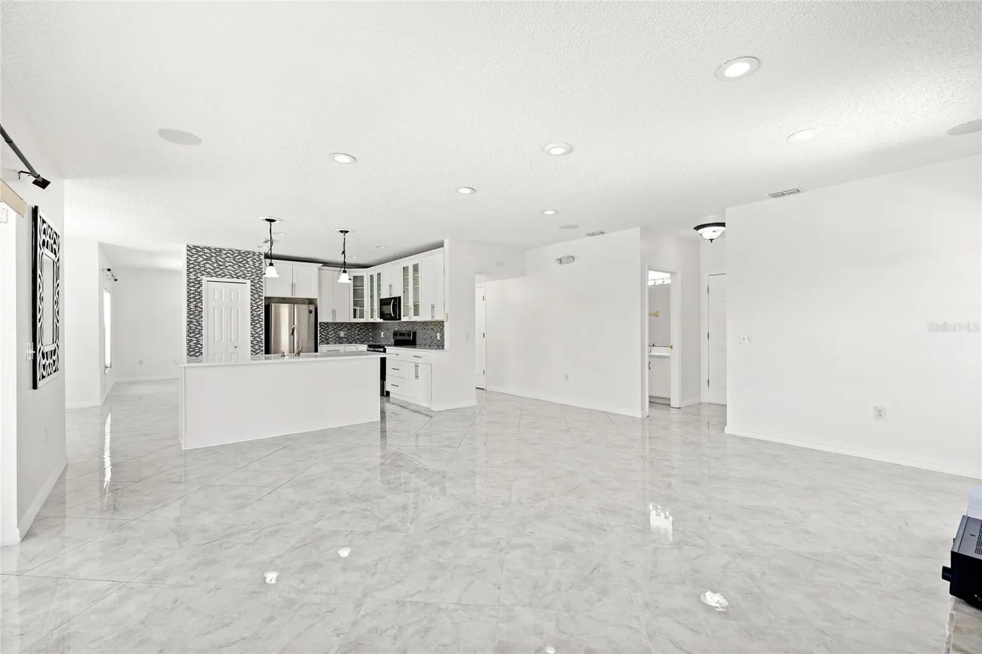 2528 Calla Lily Cove Kissimmee FL 34758