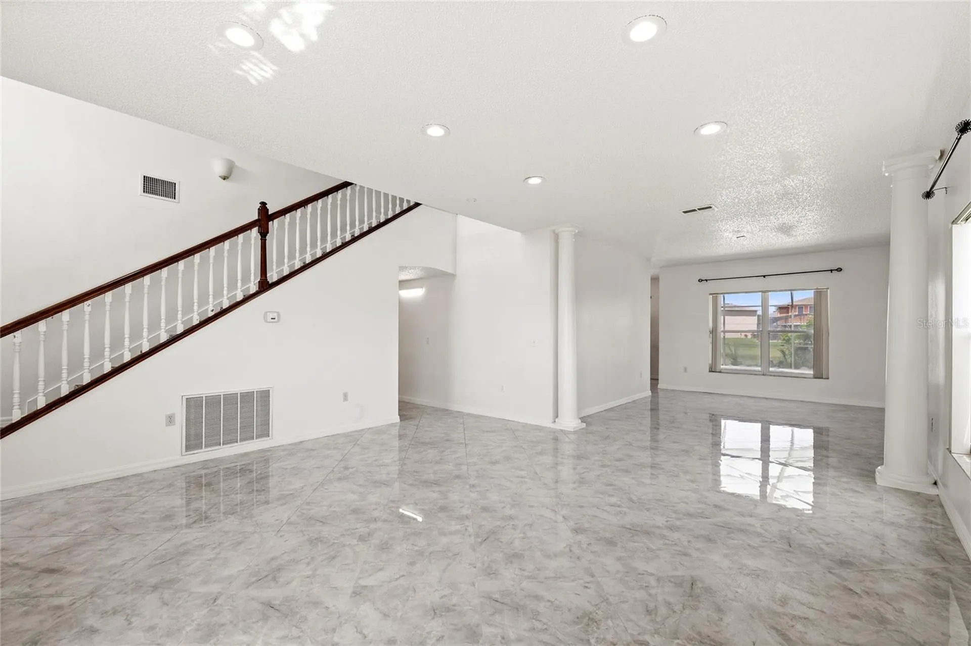 2528 Calla Lily Cove Kissimmee FL 34758