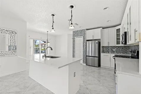 2528 Calla Lily Cove Kissimmee FL 34758