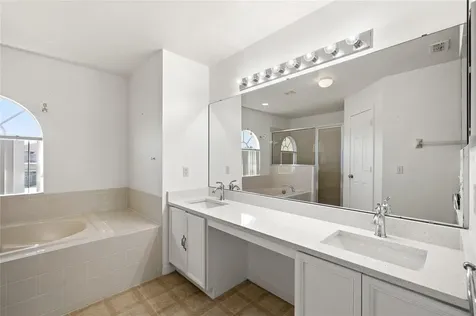 2528 Calla Lily Cove Kissimmee FL 34758