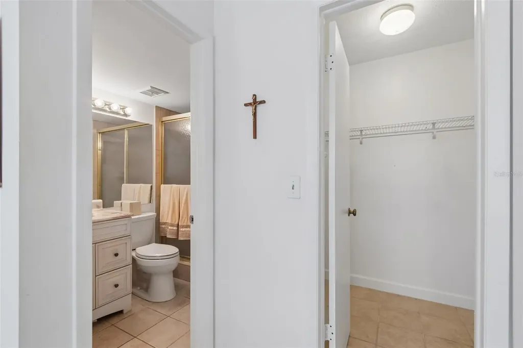 100 Lisa Lane Oldsmar FL 34677