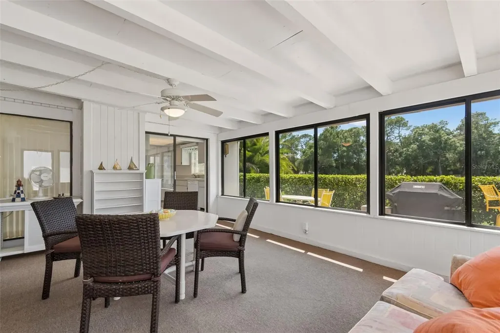 100 Lisa Lane Oldsmar FL 34677