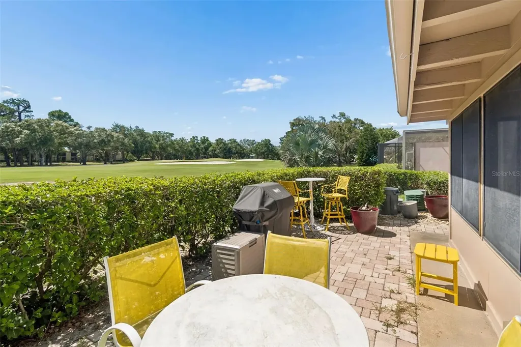 100 Lisa Lane Oldsmar FL 34677