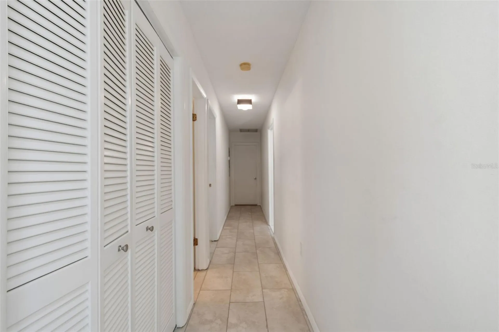 100 Lisa Lane Oldsmar FL 34677