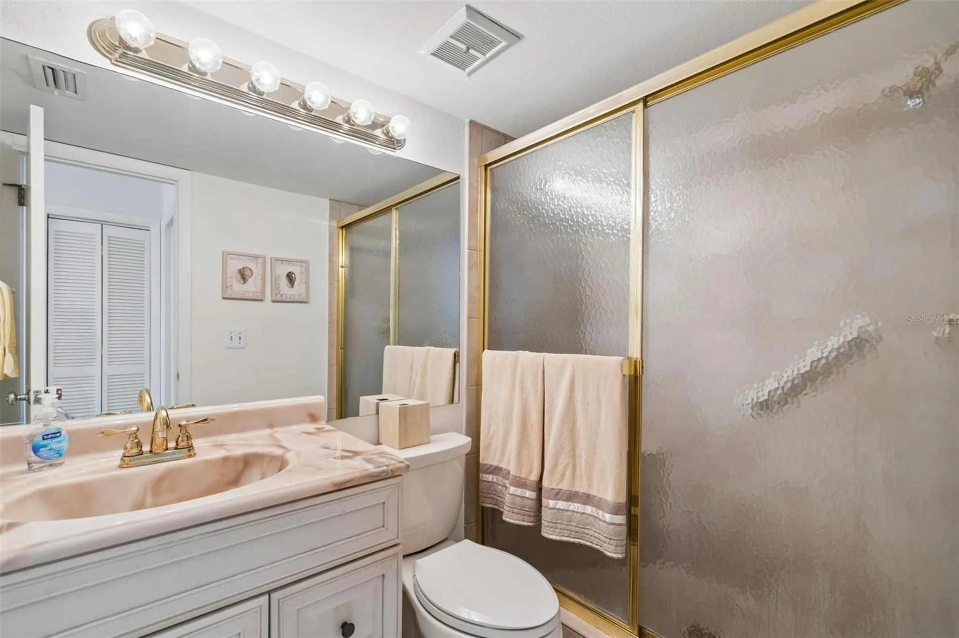 100 Lisa Lane Oldsmar FL 34677