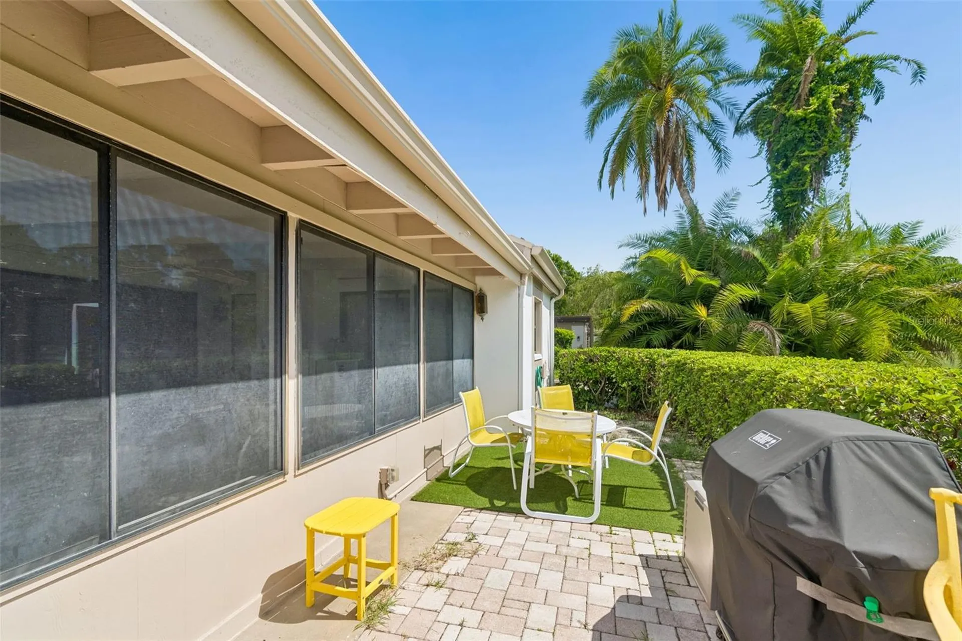 100 Lisa Lane Oldsmar FL 34677