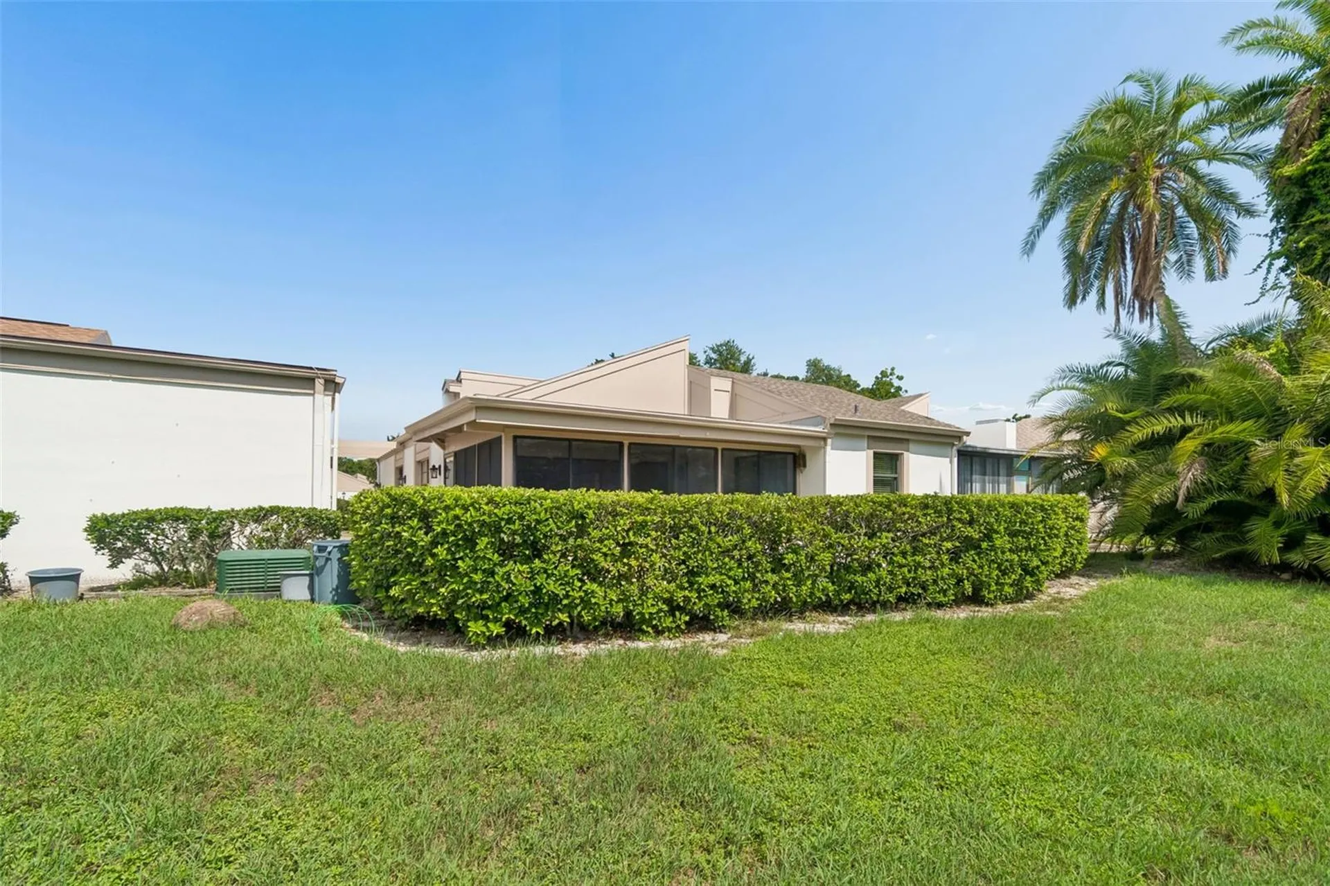 100 Lisa Lane Oldsmar FL 34677