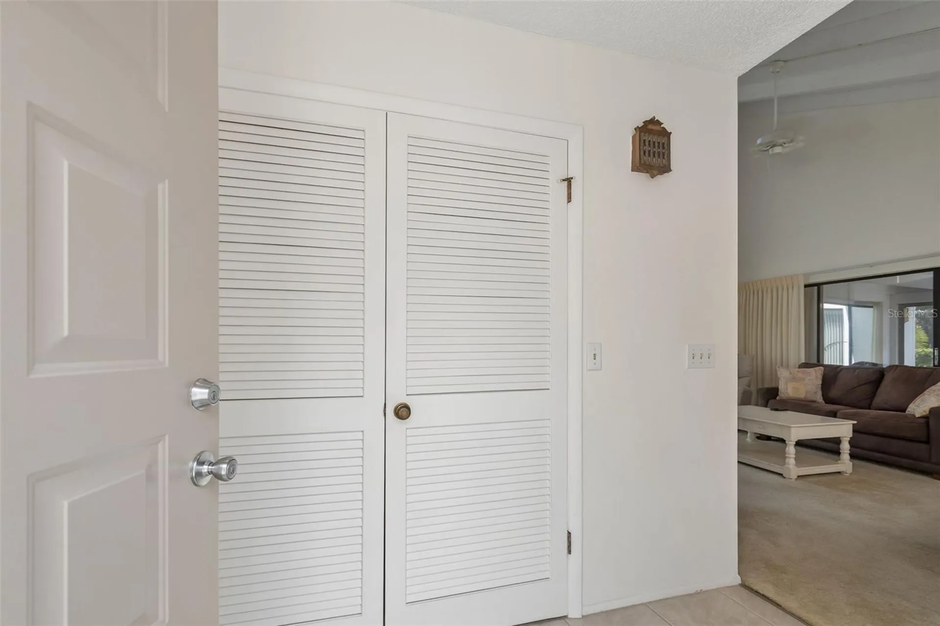100 Lisa Lane Oldsmar FL 34677