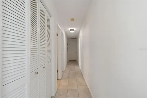 100 Lisa Lane Oldsmar FL 34677