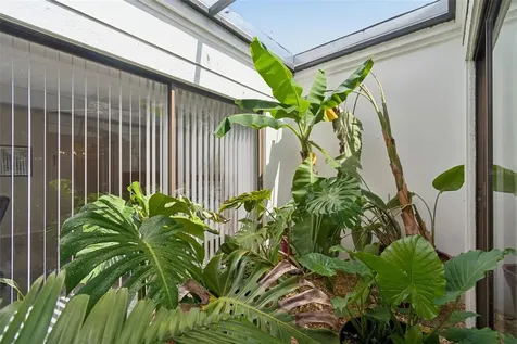 100 Lisa Lane Oldsmar FL 34677
