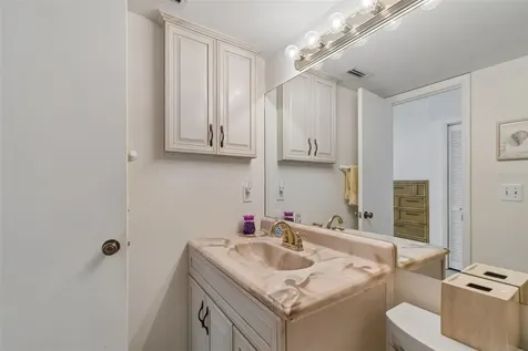 100 Lisa Lane Oldsmar FL 34677