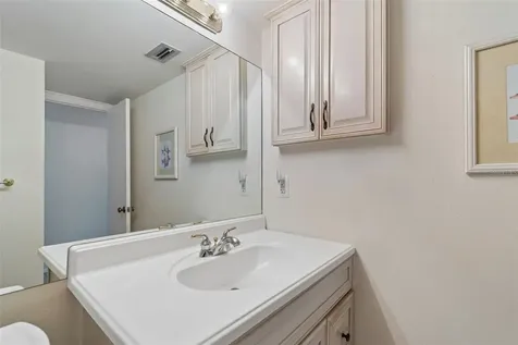 100 Lisa Lane Oldsmar FL 34677
