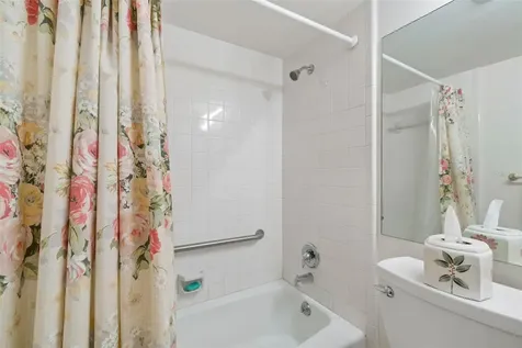 100 Lisa Lane Oldsmar FL 34677