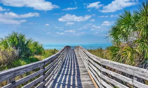 809 Illinois Avenue Palm Harbor FL 34683