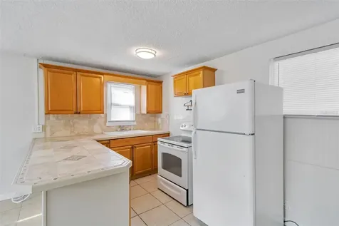 809 Illinois Avenue Palm Harbor FL 34683