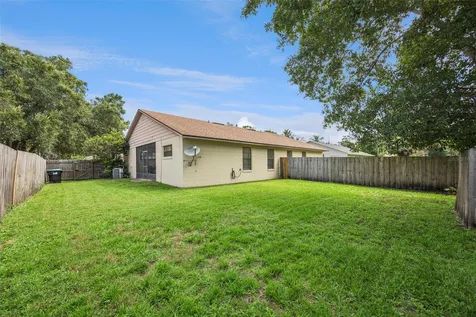 1402 & 1404 Pleasant Oak Lane Orlando FL 32804