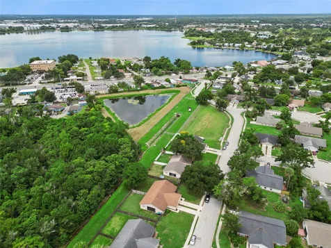 1402 & 1404 Pleasant Oak Lane Orlando FL 32804