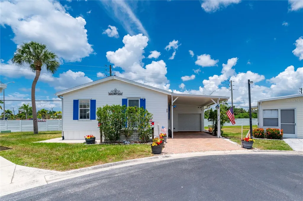 1000 Kings Highway Punta Gorda FL 33980