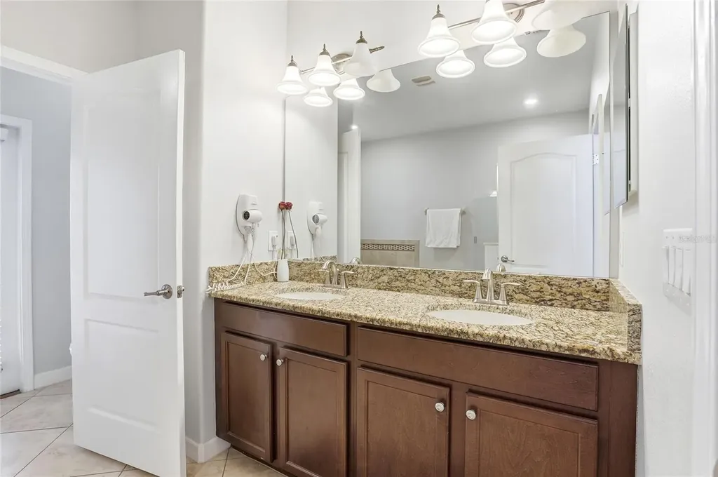 9039 Shadow Mountain Street Davenport FL 33896