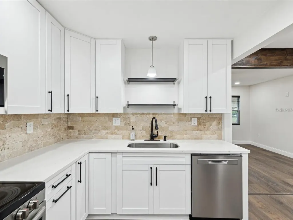 1008 E Norfolk Street Tampa FL 33604