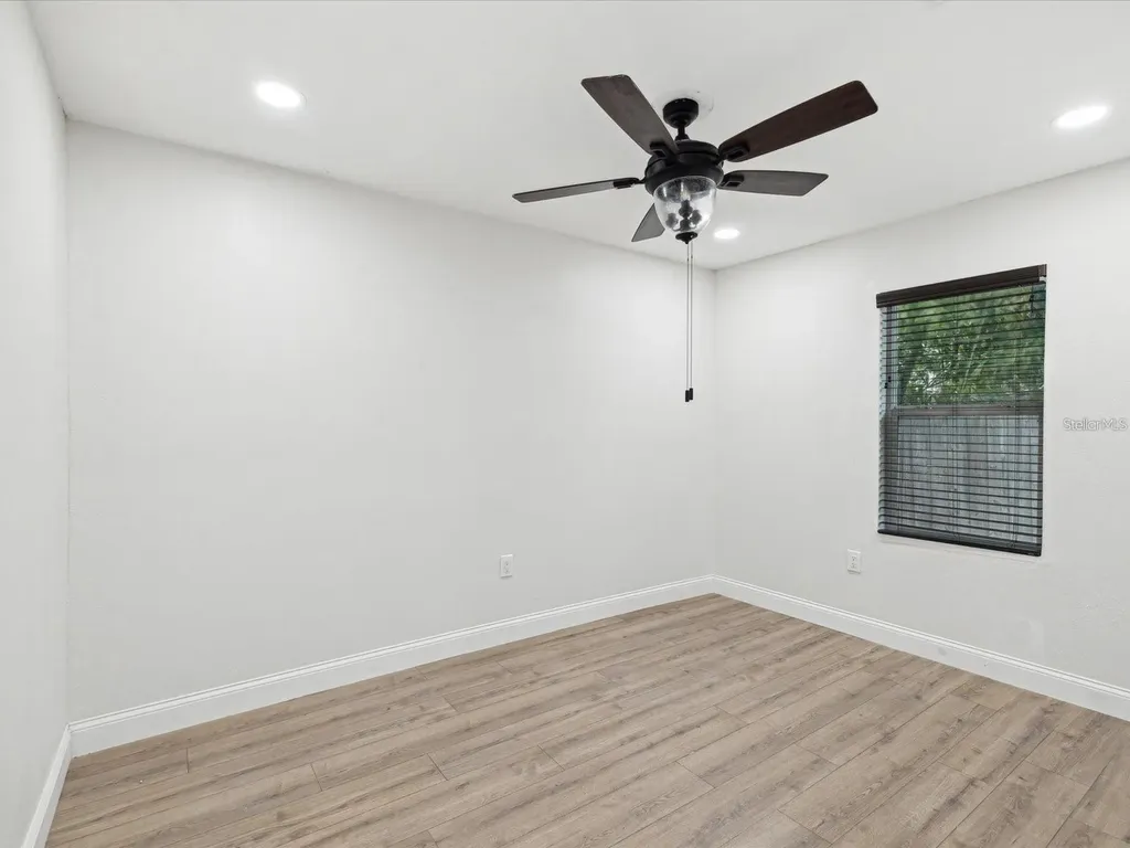 1008 E Norfolk Street Tampa FL 33604