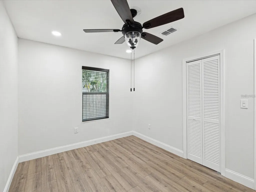 1008 E Norfolk Street Tampa FL 33604