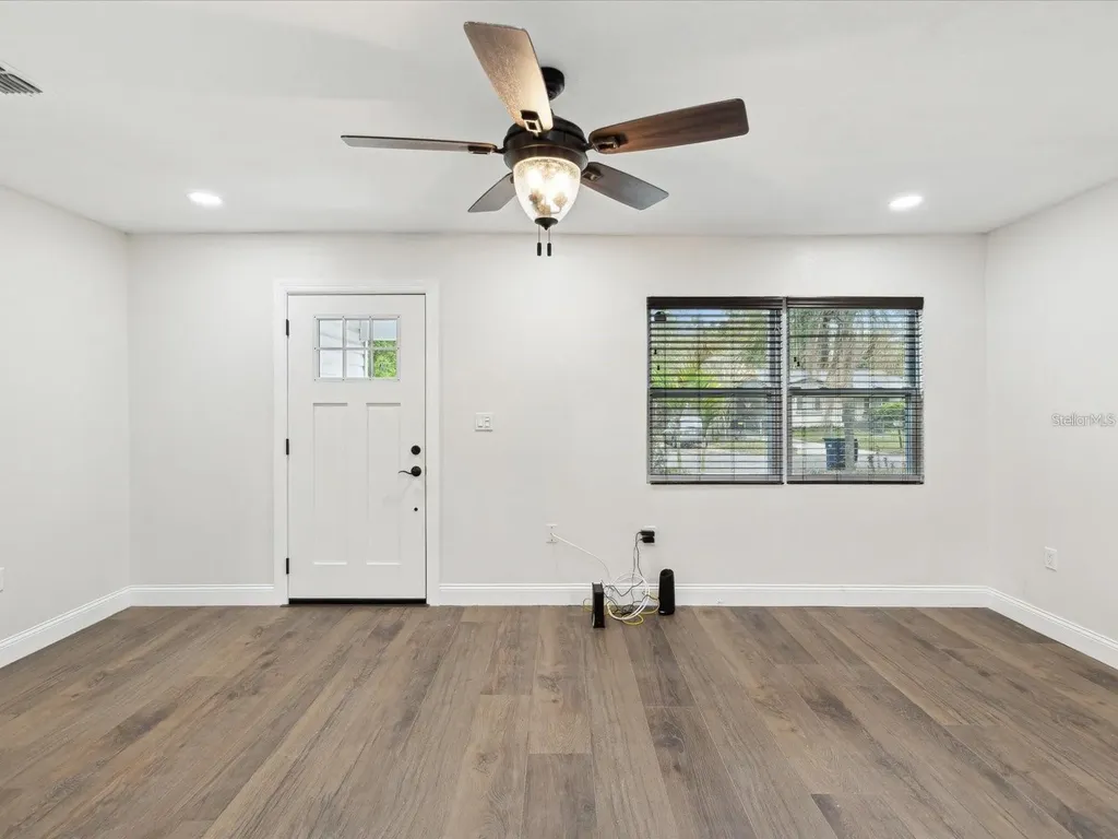 1008 E Norfolk Street Tampa FL 33604