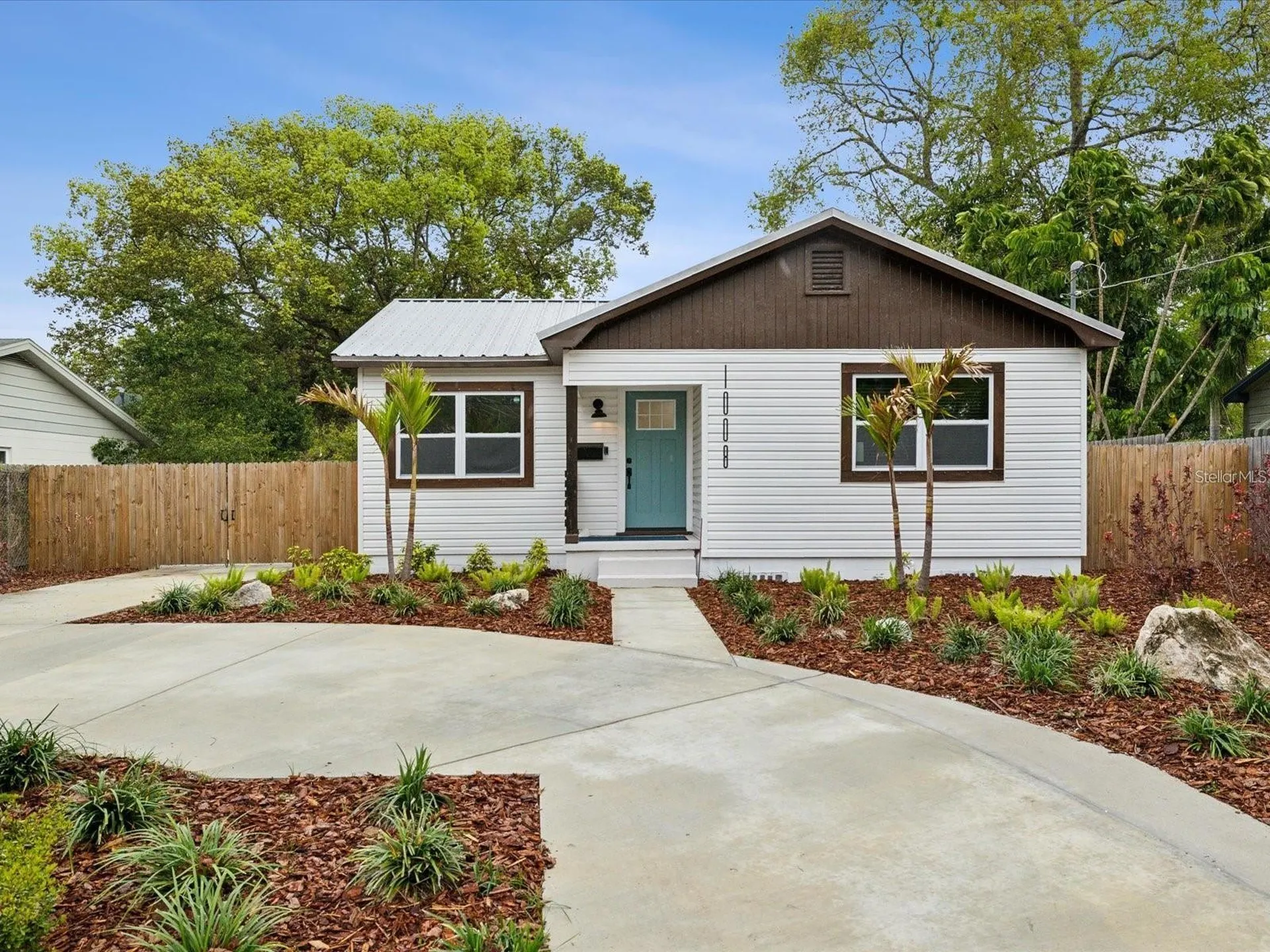 1008 E Norfolk Street Tampa FL 33604